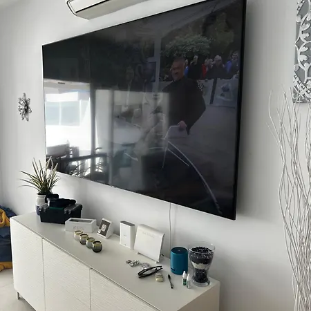 Rosa Luxury 2 Bed 2 Bath With Private Pool, Patio Villa Playa Blanca (Lanzarote)